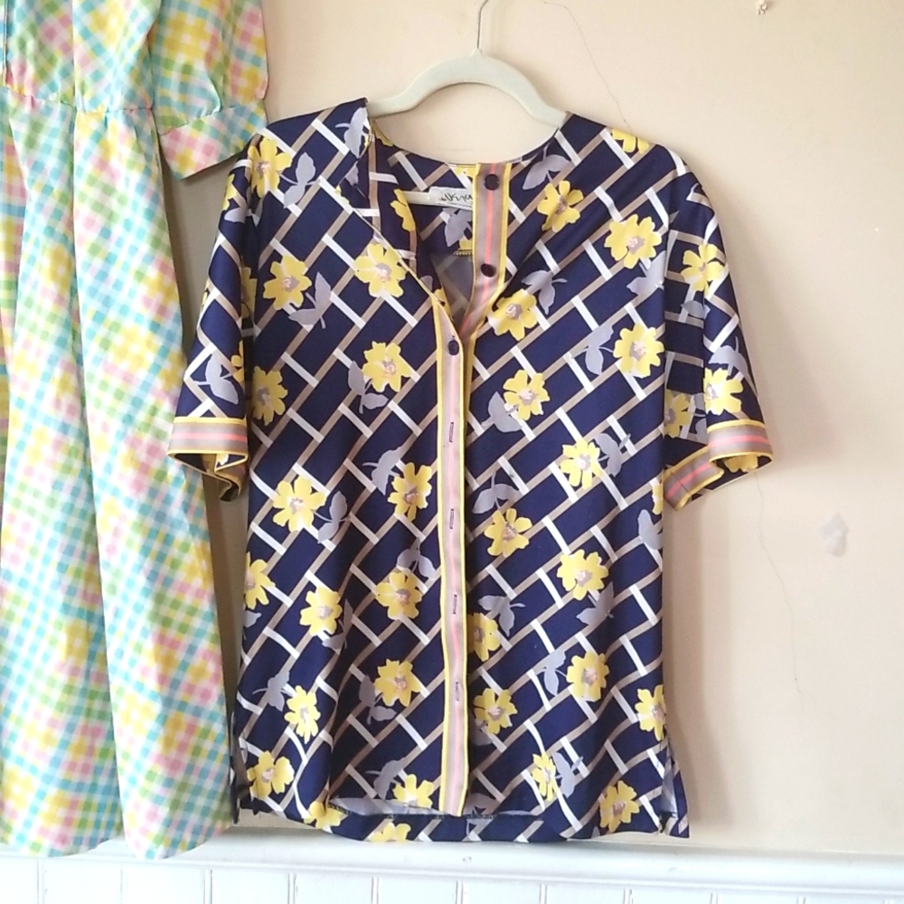 Vintage VERA 70s Neumann🐞Ladybug Label USA shirt - Daffodil Daisy Chain